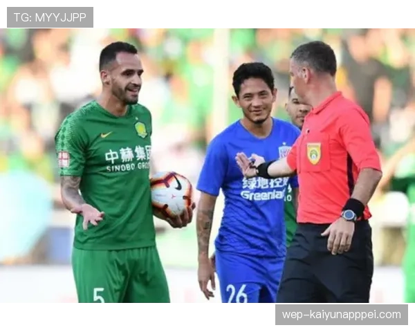 线内线外判罚标准差异如何影响裁判判定？