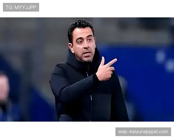 哈维回撤接应如何重塑巴萨中场控制力